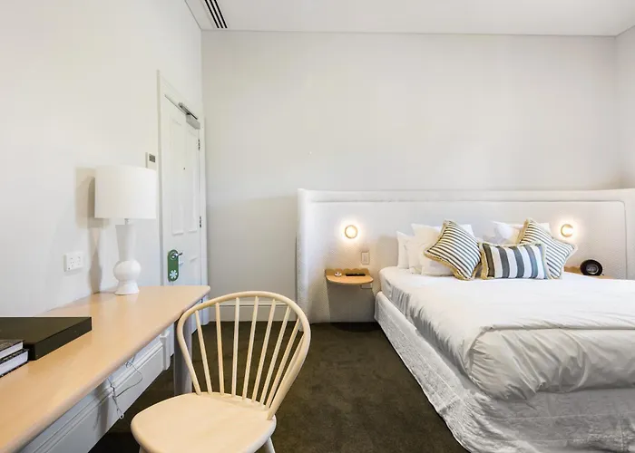 The Stirling Hotel