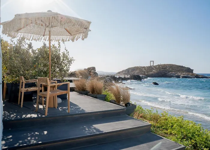 Portara Seaside Luxury Suites