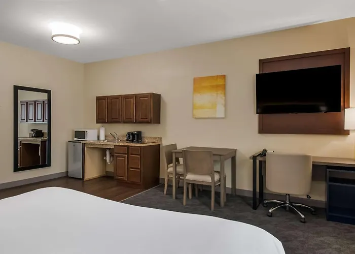 Comfort Inn & Suites Barnesville - Frackville