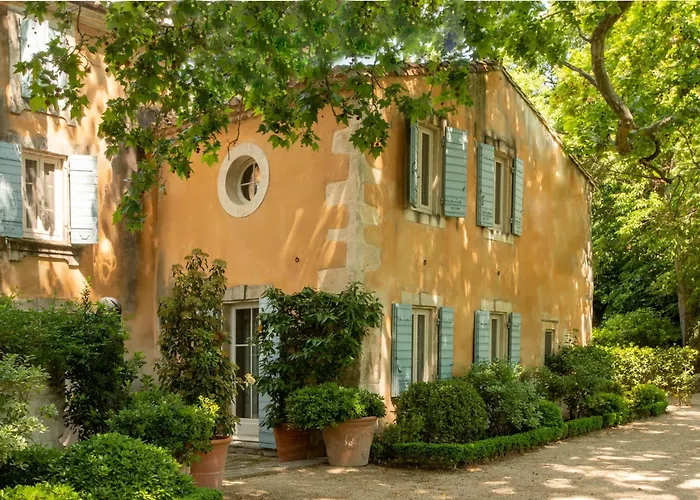 Hotel Baumaniere - Les Baux De Provence
