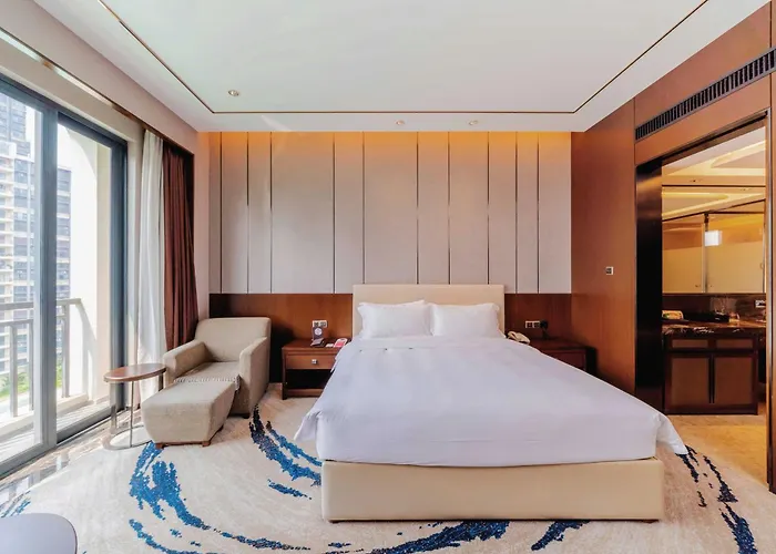 Ramada By Wyndham Huizhou South Hotel