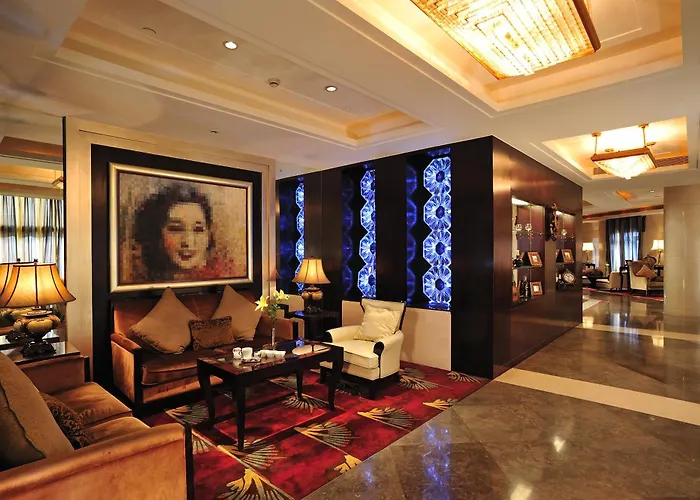 Broadway Mansions Hotel - On The Bund