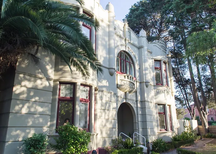 Toorak Manor Hotel Free Parking