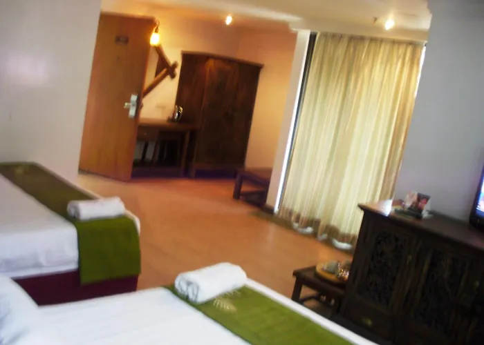 Eagle Bay Hotel
