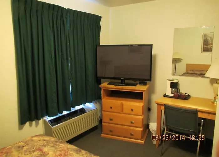 Lazy J Motel