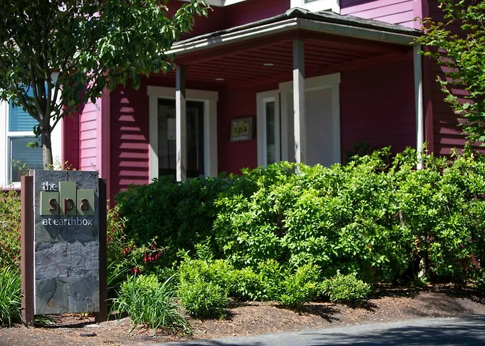 Earthbox Inn & Spa