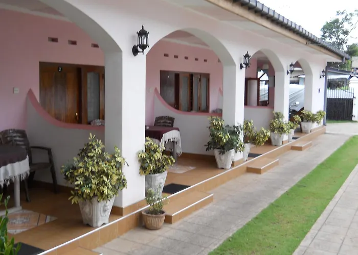 Ocean View Tourist Guest House At Negombo Beach Near The Airport