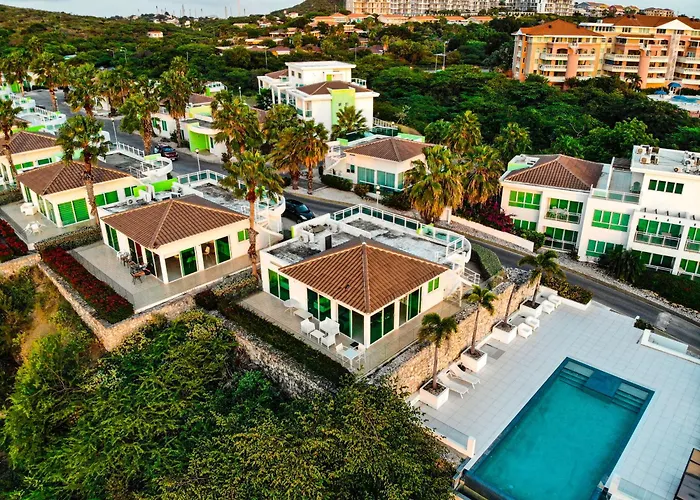 Piscadera Harbour Village