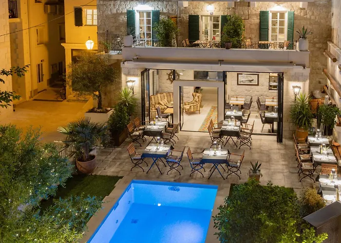 Casa Columba - Adults Only 4 Star Boutique Hotel With Outdoor Pool & Private Garden