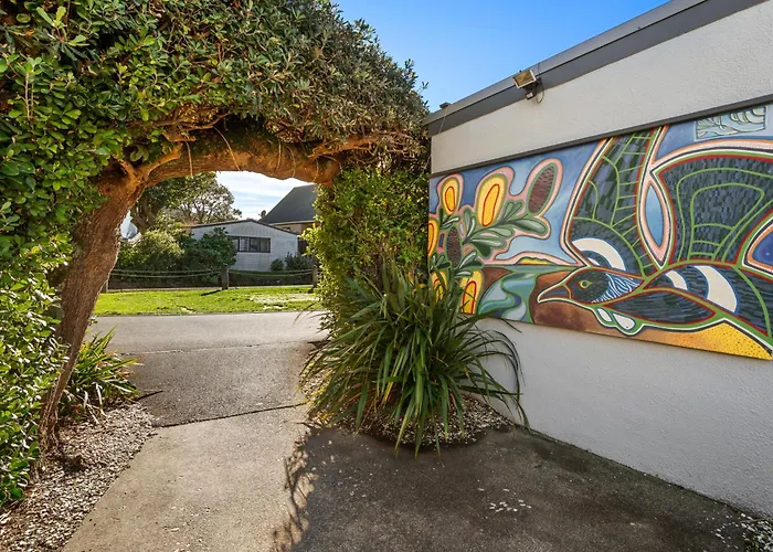 Tasman Holiday Parks - Beach