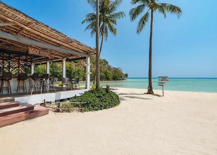 Saii Phi Phi Island Village