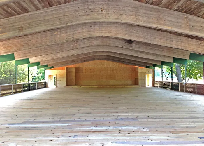 Isaiah Tubbs Resort & Conference Centre