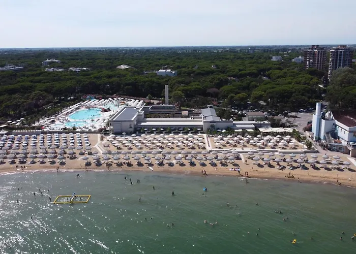 Riviera Resort