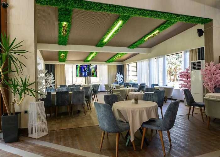 Emerald Beach Resort & Spa Ravda