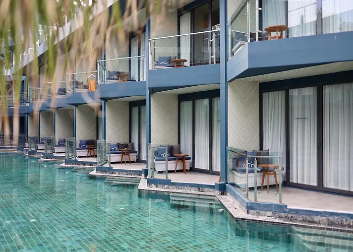 Hotel Tide Phuket Beachfront