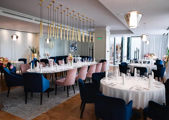 Astor Garden Hotel Saints Constantine and Helena