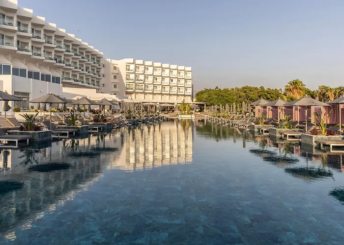 Cali Resort & Spa Designed For Adults By Louis Hotels