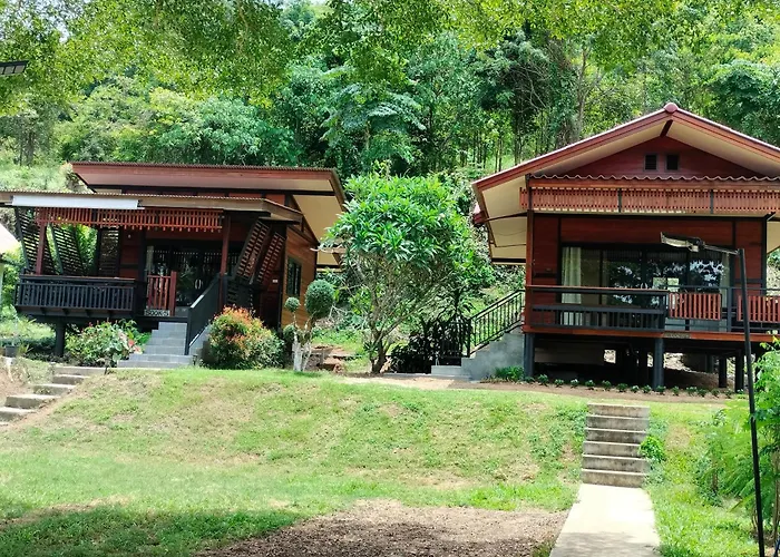 Suntisook Resort