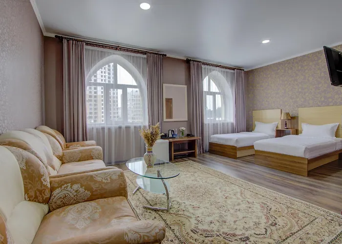 Shah Palace Hotel