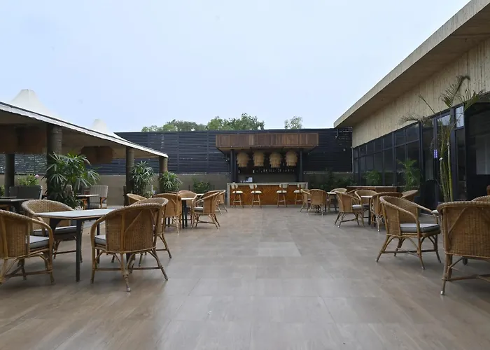 Zone Connect By The Park Saket