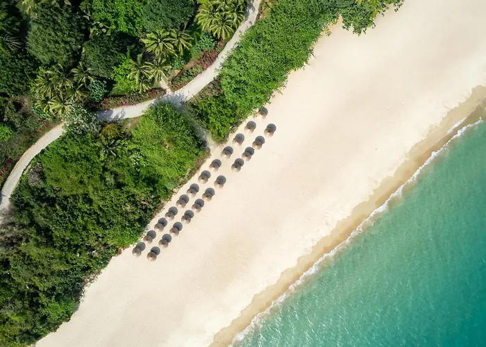 Holiday Inn & Suites Sanya Yalong Bay