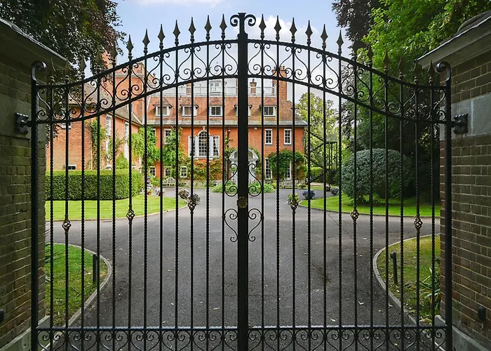Saltcote Place