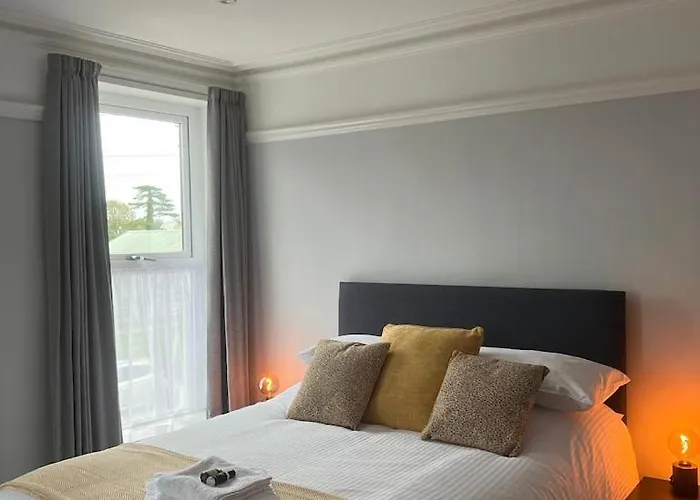 Brynhyfryd Guest House