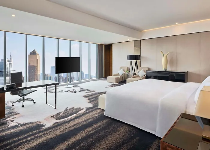 Hilton Guangzhou Tianhe: Canton Fair Shuttle & Registration