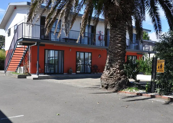 Balmoral Motel
