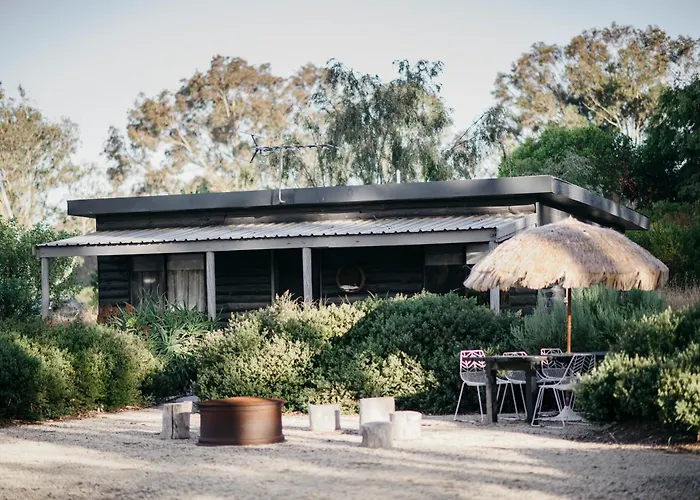Esperance Chalet Village