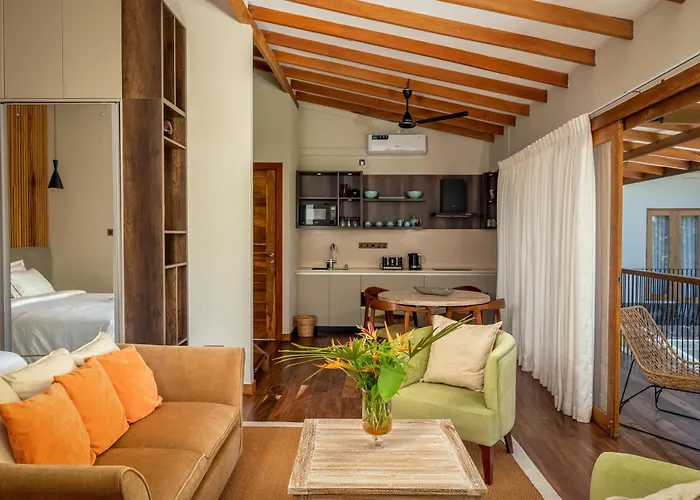 Colombo Villa Collection