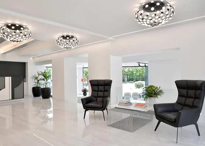Athenaeum Luxury