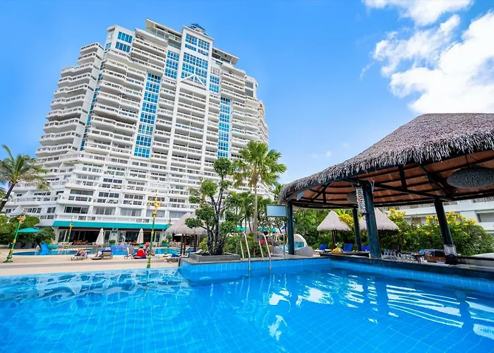 Andaman Beach Suites Hotel, Patong Phuket