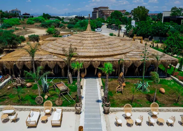 Hotel Dream Water World Side
