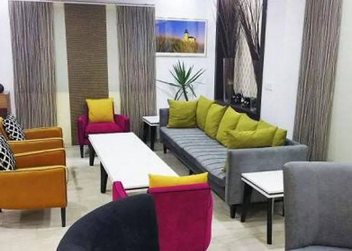 Polo Court - Guest Room