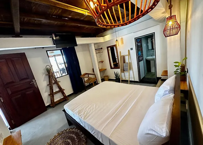 Surf Dom Hotel And Restaurant