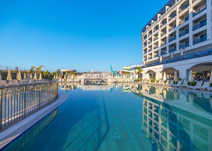 Side Moon Palace Hotel