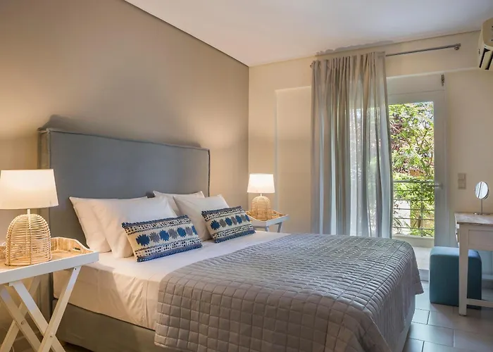 Meliti Waterfront Suites