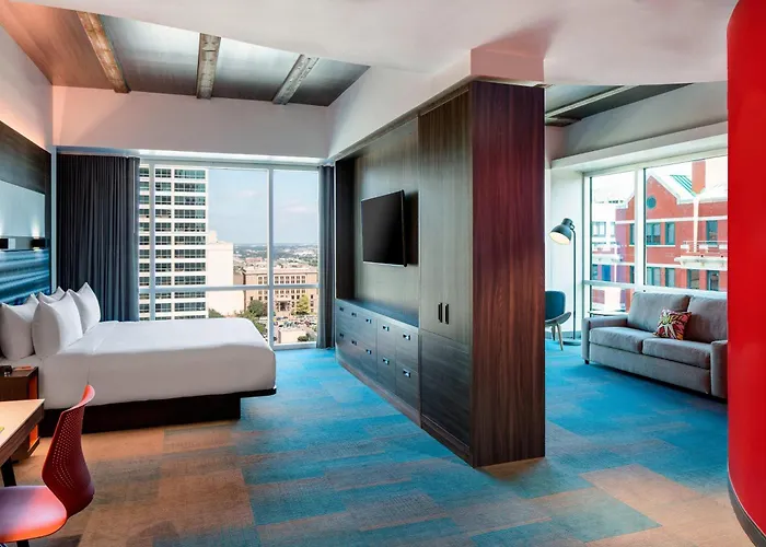 Aloft Fort Worth Downtown
