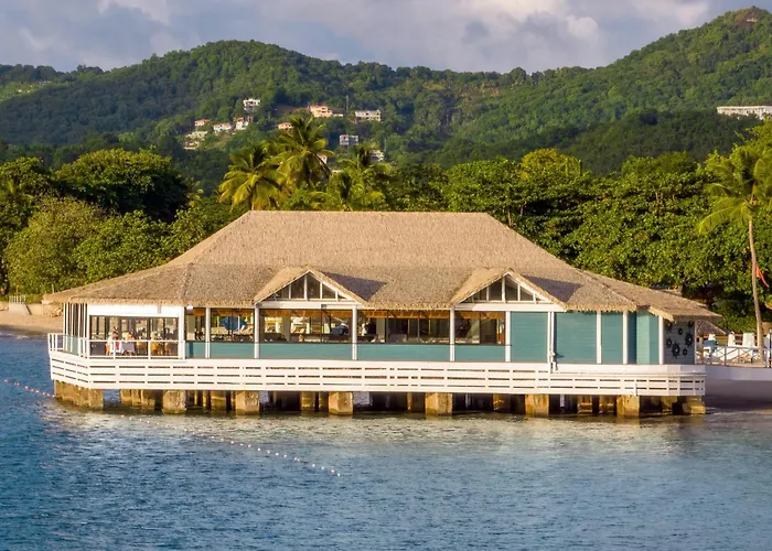 Sandals Halcyon Beach All Inclusive - Couples Only (Adults Only)