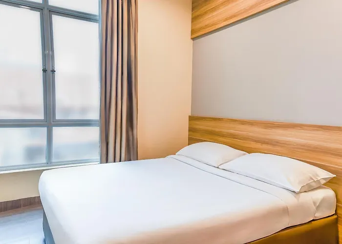 Hotel 81 Dickson