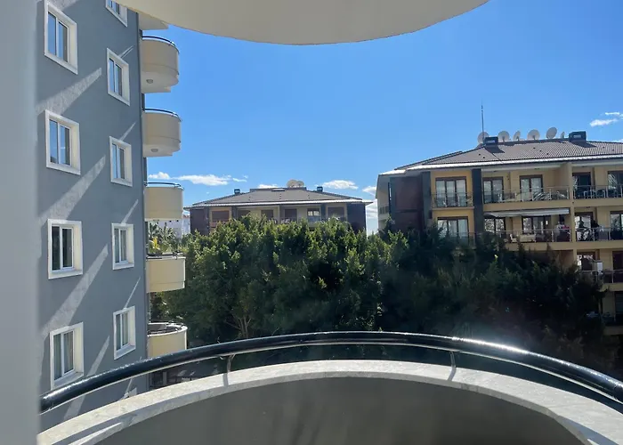 Grand Alisa Hotel