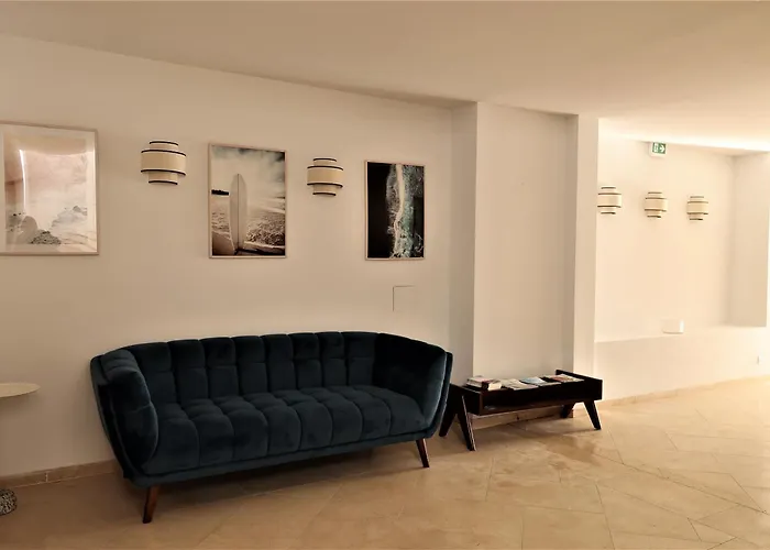 Les Suites Du Port