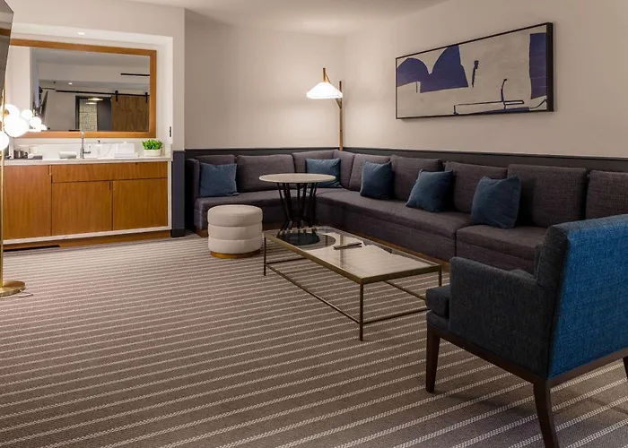 Cambria Hotel Boston Somerville