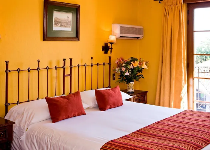 Hotel Santa Cruz Plaza