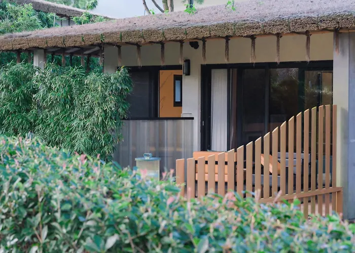 Amber Pure Hill s & Resorts