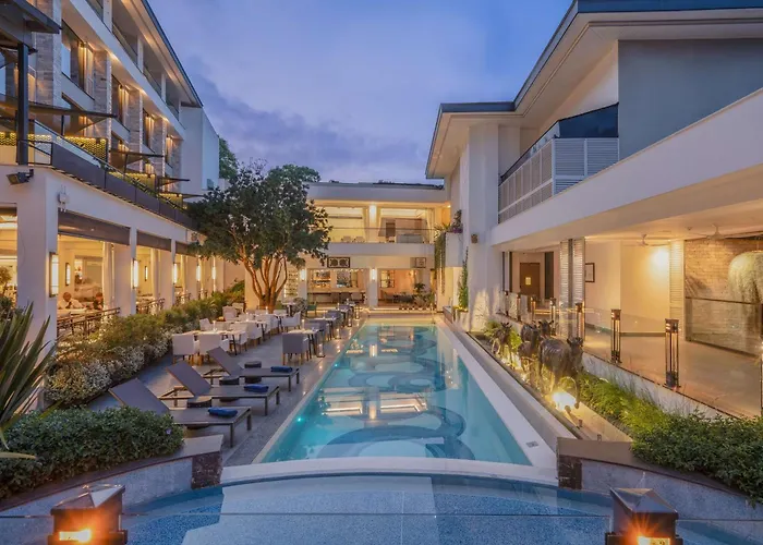 Kwetu Nairobi, Curio Collection By Hilton