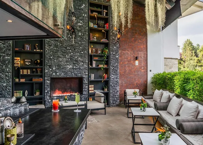 Kwetu Nairobi, Curio Collection By Hilton