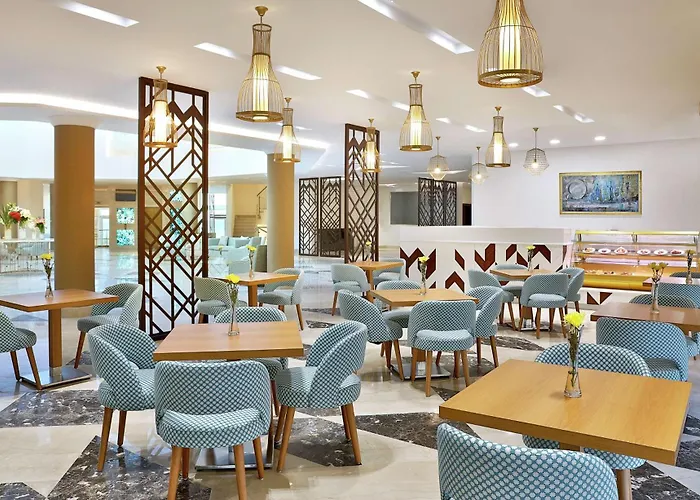 Hilton Hurghada Plaza Hotel