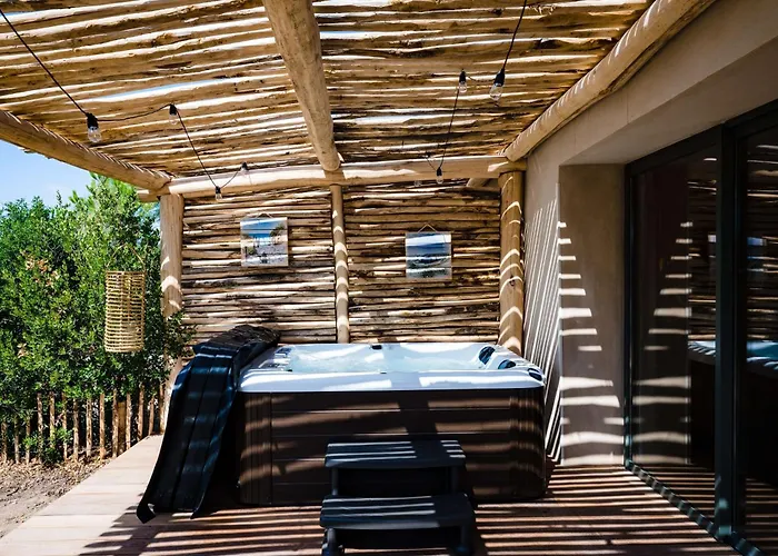 Le Hameau Des Pesquiers Ecolodge&Spa, Curio Collection By Hilton Hyères